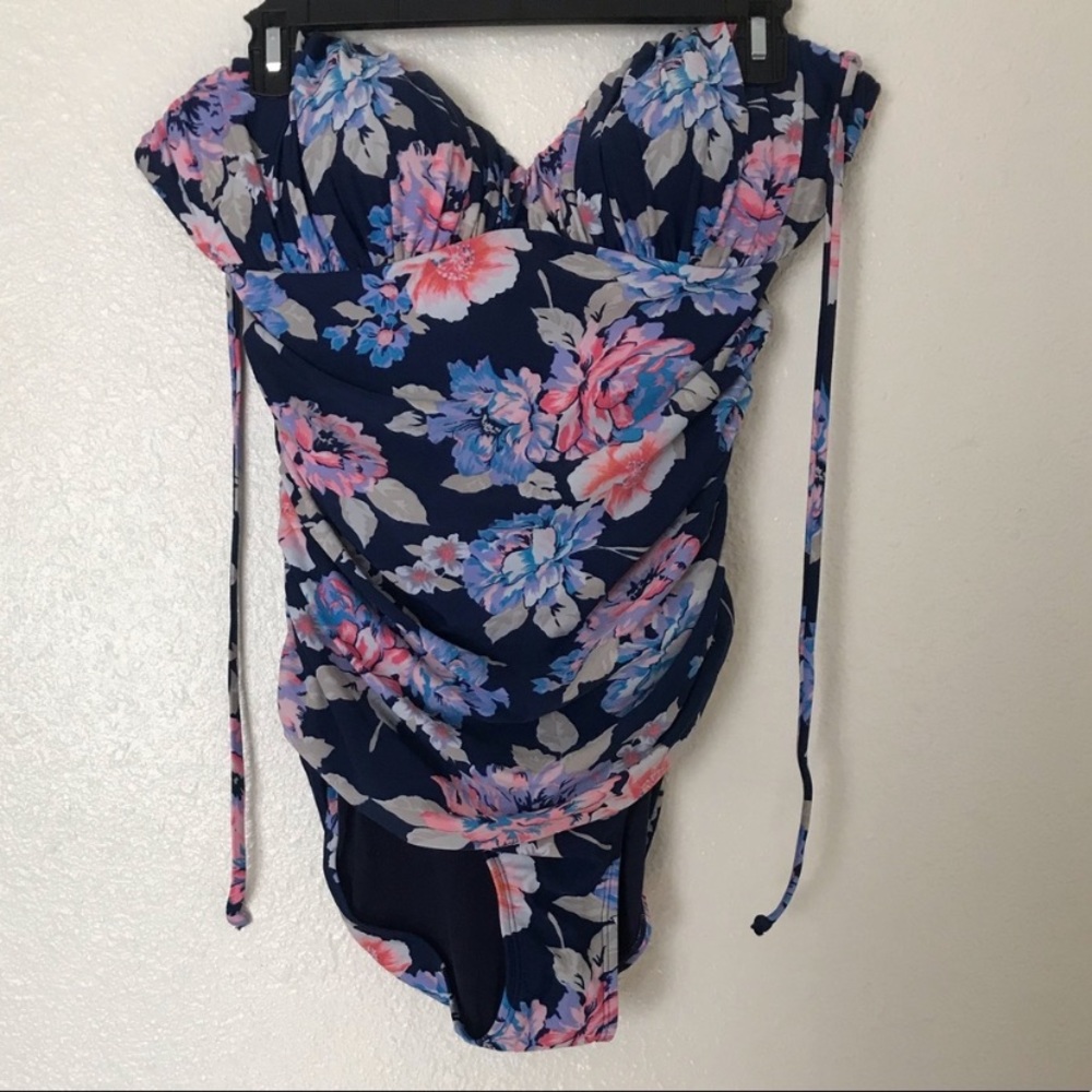 Old navy swimsuit